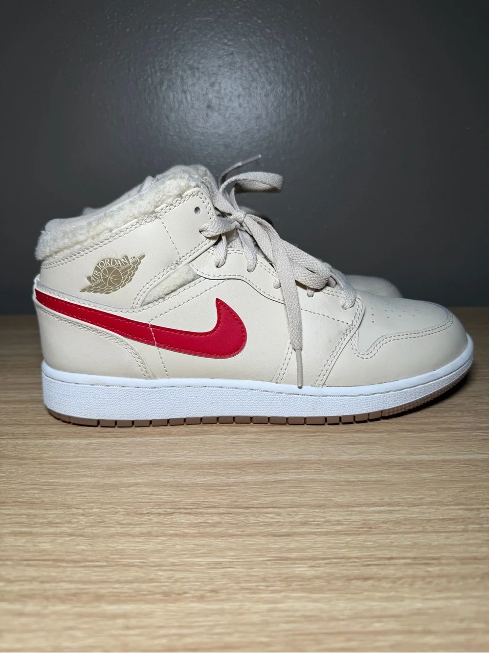 Air Jordan 1 Mid Utility GS 'Fleece'